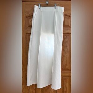 Elegant White Women's Skirt